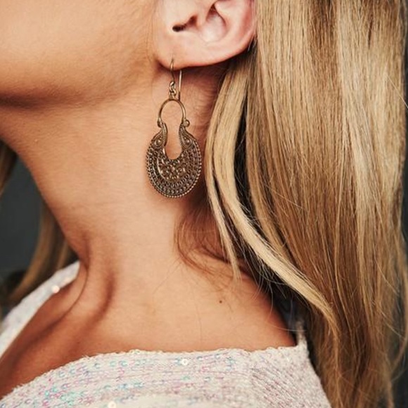 Bohemian Filigree Earrings - Picture 2 of 2